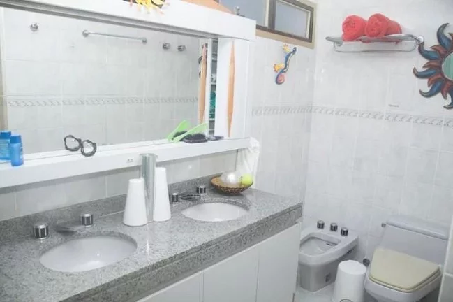 Imagem A Melhor Cobertura da Praia da Enseada, Condomínio um Verdadeiro Resort, Vista Deslumbrante ao Mar, Piscina Privativa,3 garagens