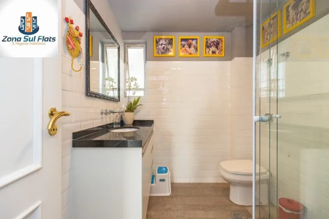 Imagem Apartamento à Venda Em Pinheiros Com 2 Dormitórios Sendo 1 Suíte, Sala Ampliada e 1 Vaga