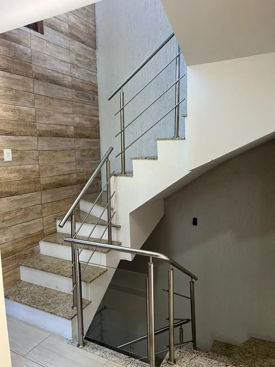 Imagem Sobrado triplex com piscina no Loteamento Nova Ipanema