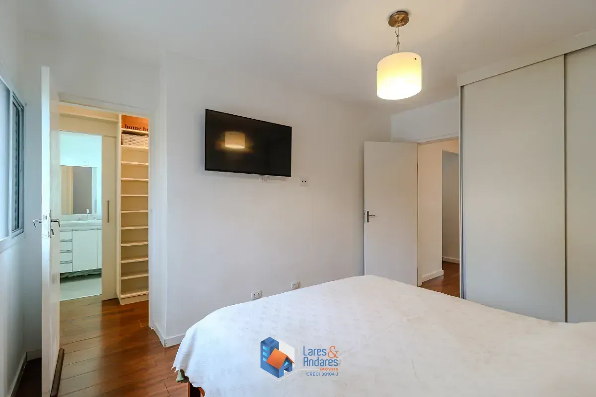 Imagem Sobrado para venda em Cidade Monções com 3 quartos, sendo 1 suíte, 178m²