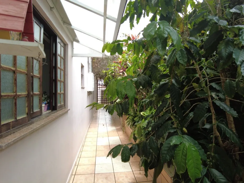 Imagem Sobrado de Luxo na Vila Lucinda em Santo André - 5 Quartos, 1 Suíte, 3 Banheiros, 4 Vagas de Garagem - 435m²