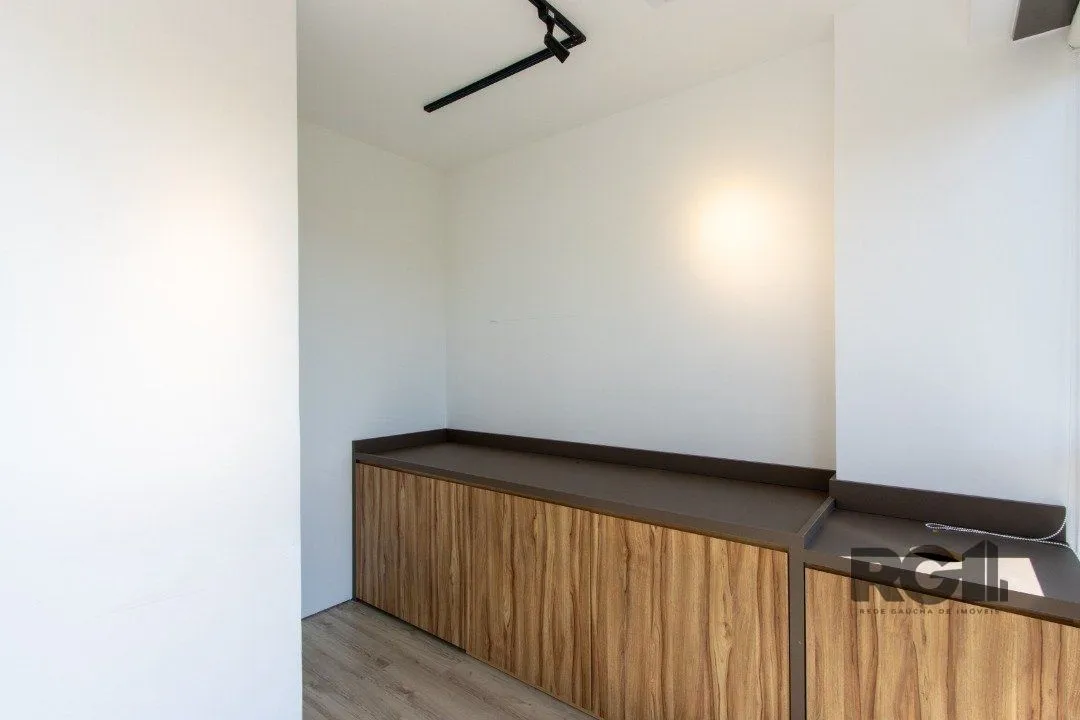 Imagem Conjunto/Sala para Locação/Aluguel - 33.28m², 0 dormitórios, 1 vaga - Tristeza