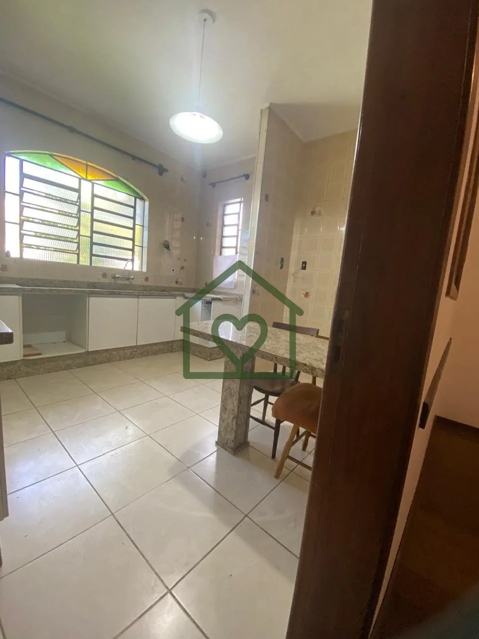 Imagem Casa Ampla com 6 Suítes na Praça Lima Duarte, 57

Excelente imóvel com 859 m² de área total e 4...