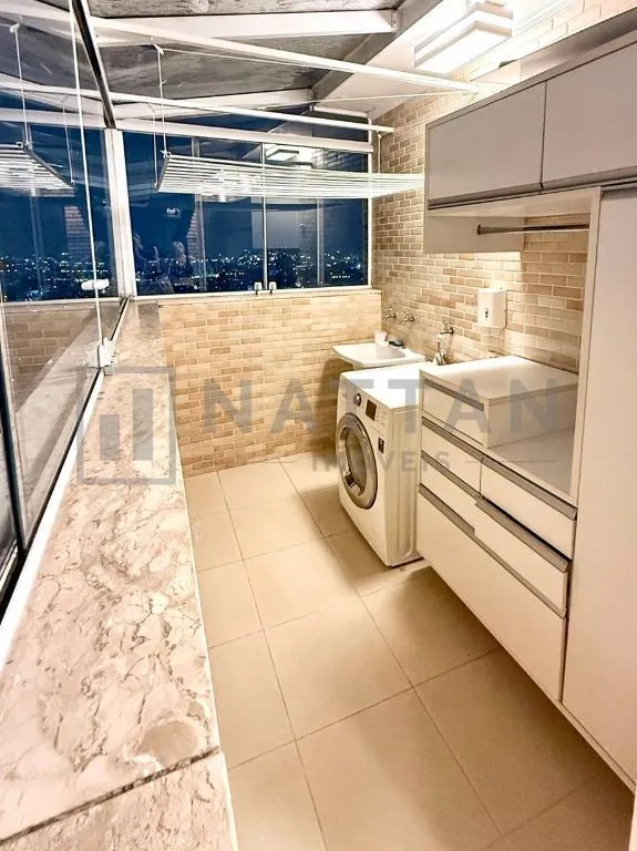Foto do imóvel Viver no Topo do Mundo: Cobertura Mobiliada nos 27º e 28º Andares do Edifício Saint Louis!