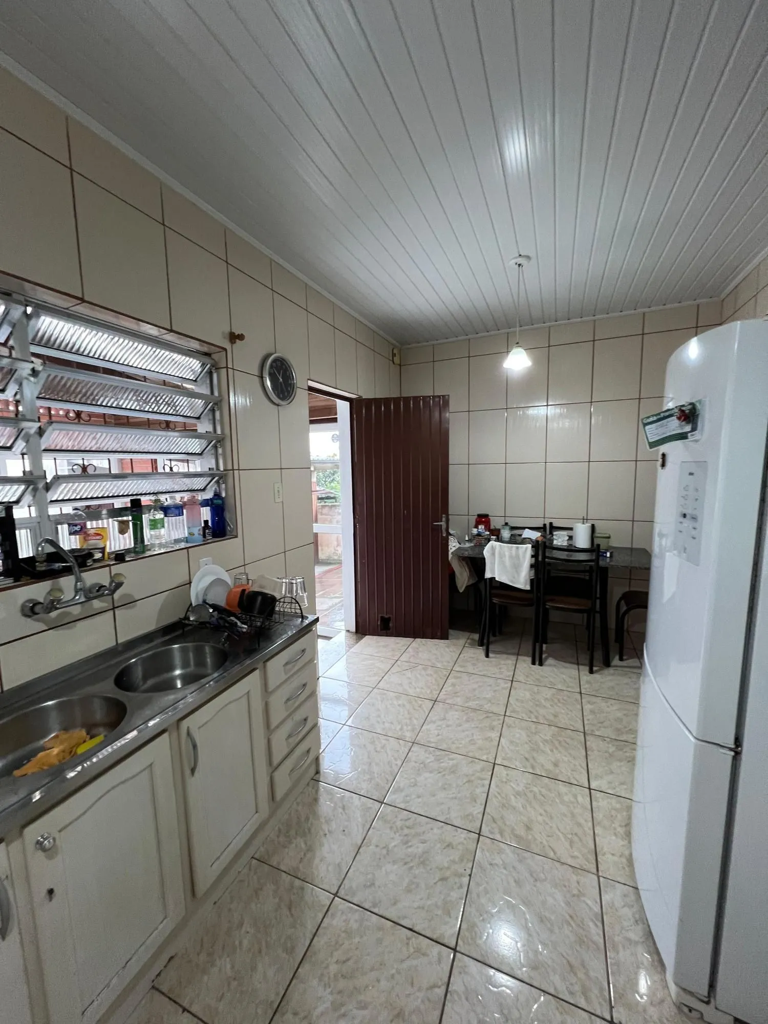 Imagem Casa Residencial Semimobiliada com 2 Suítes e Piscina em Viamão, RS