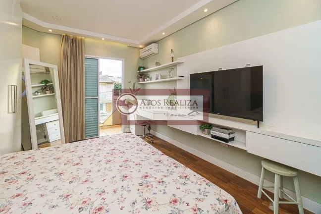 Imagem Sobrado de 180m² em Vila Mazzei, São Paulo - 3 dormitórios, 3 suítes, 3 banheiros por R$ 870.000