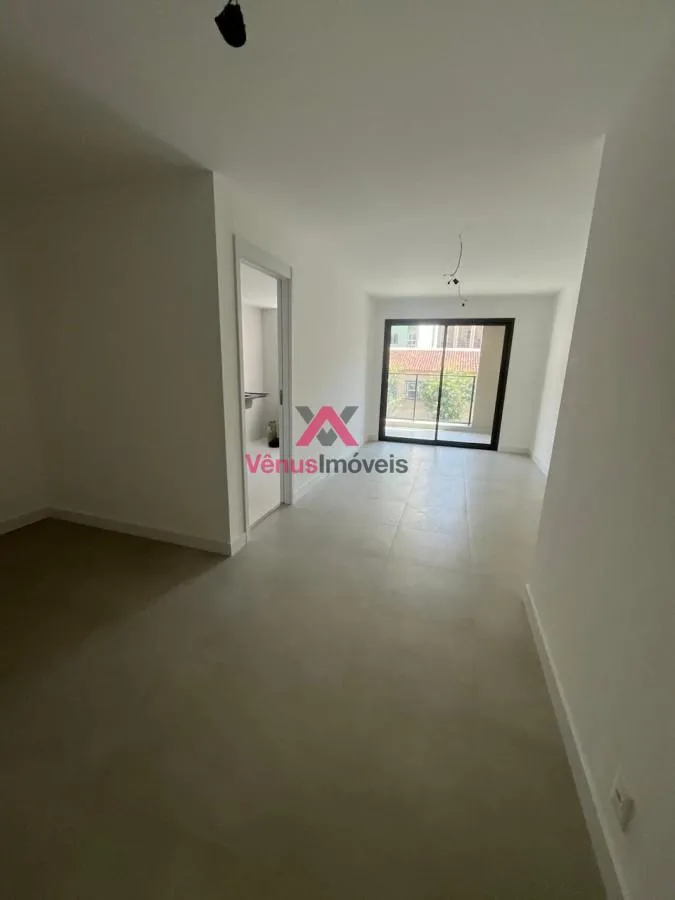 Imagem Apartamento para Venda em Rio de Janeiro, Botafogo, 2 dormitórios, 1 suíte, 2 banheiros, 2 vagas