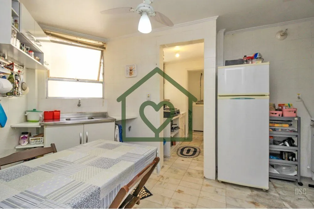 Imagem Descubra o charme único deste duplex reformado e em ótimas condições no coração do Centro Hist...