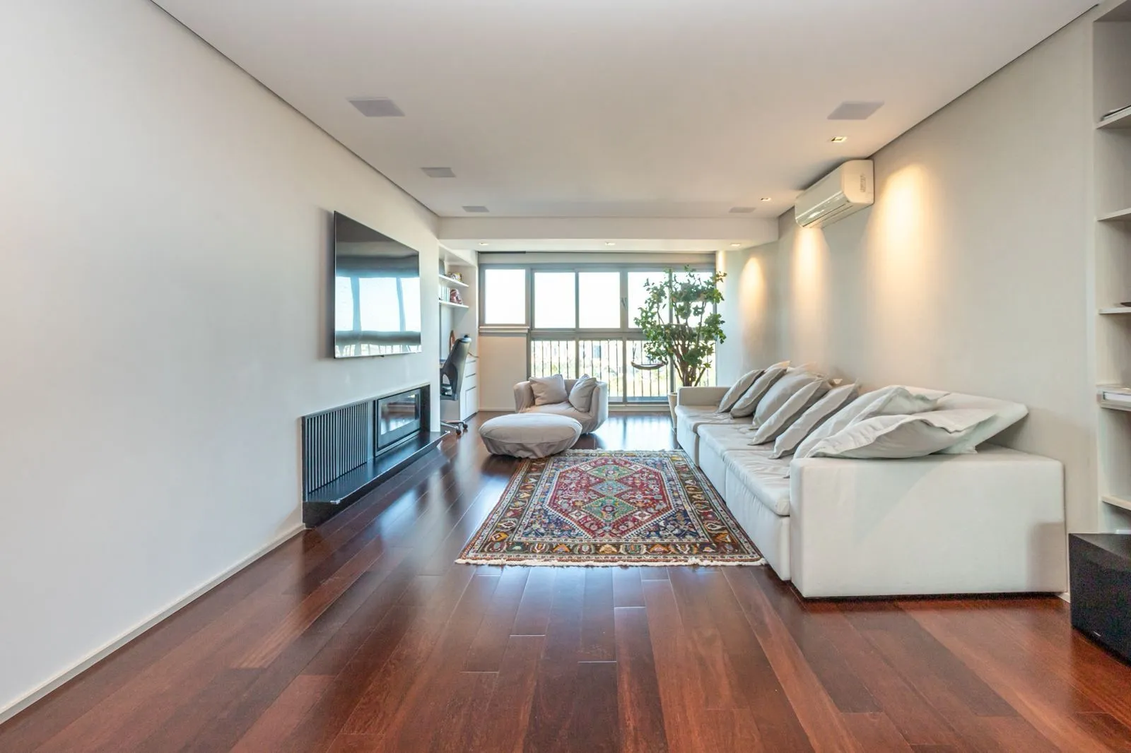 Imagem Apartamento de Luxo mobiliado com vista definitiva e automação- Três Figueiras