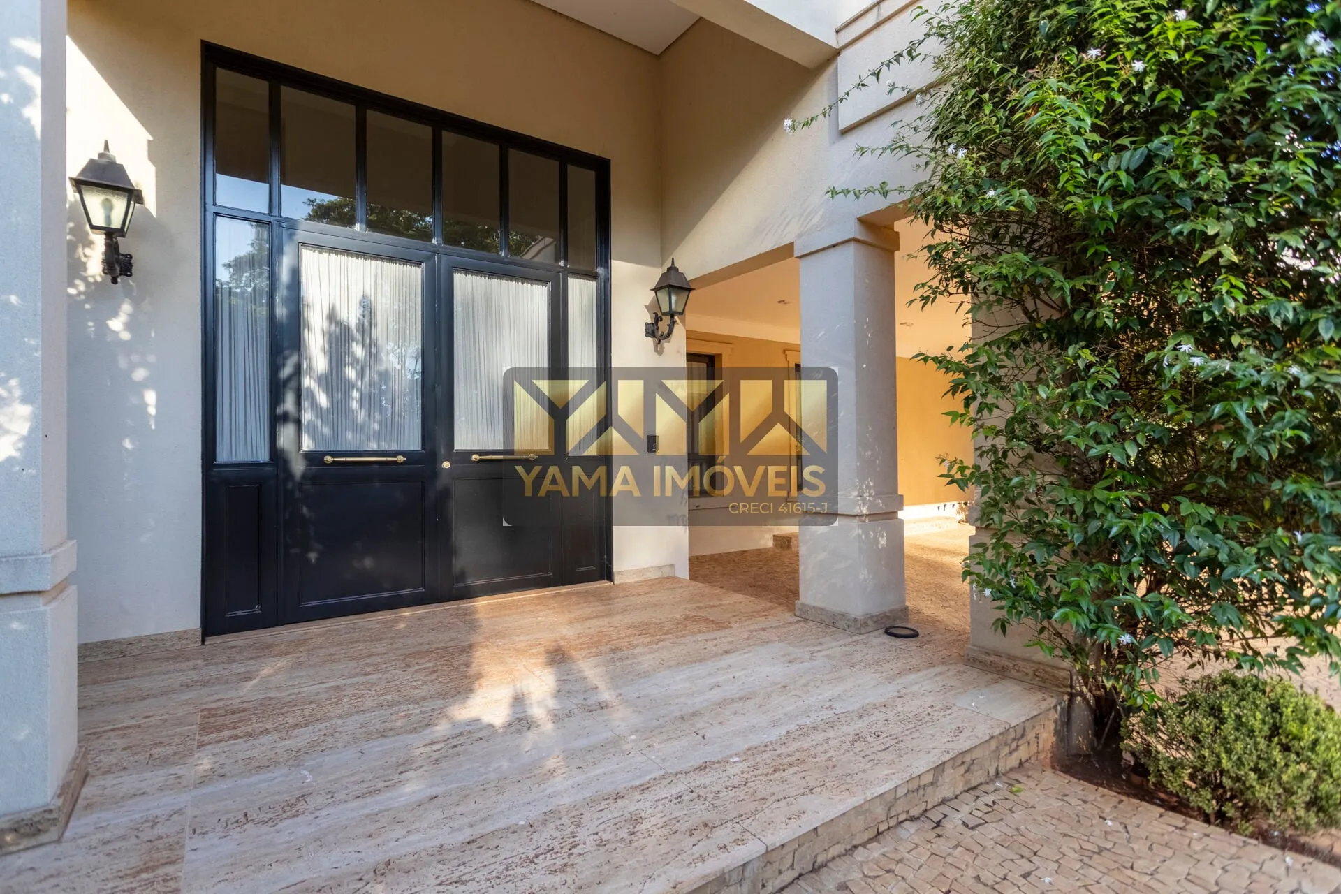 Imagem Casa Alto Padrão Condomínio Aspen 495 m²