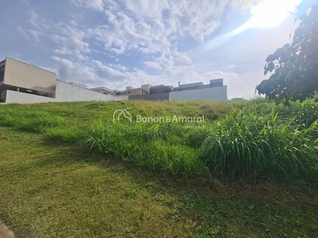 Imagem Terreno à Venda com 420 m² no Condomínio Reserva do Itamaracá - Valinhos/SP