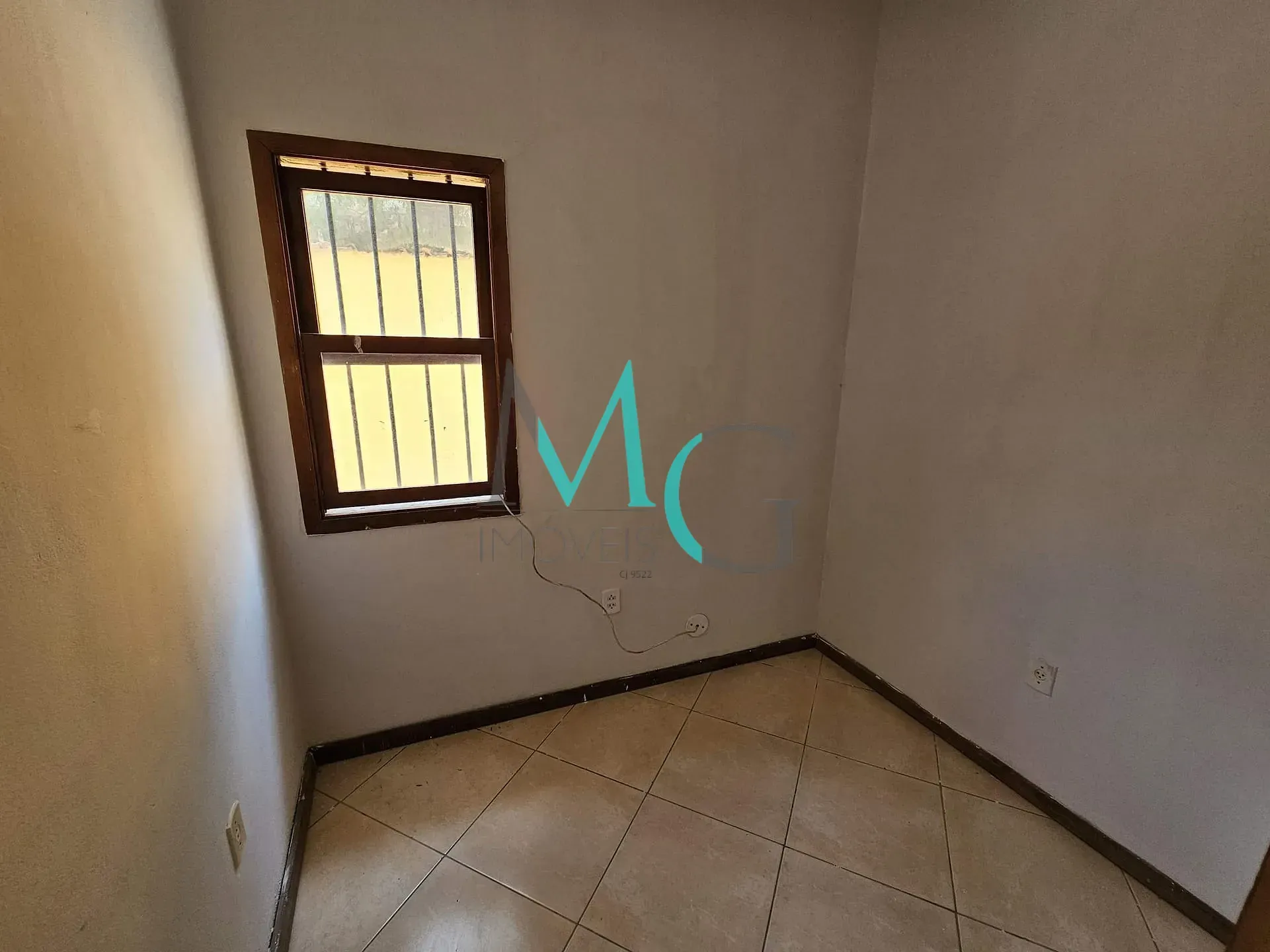 Imagem Casa 4 quartos para aluguel ou venda, 79m², R$ 2.100,00 ou R$ 330.000,00 em Campo Grande, Rio de Janeiro, RJ