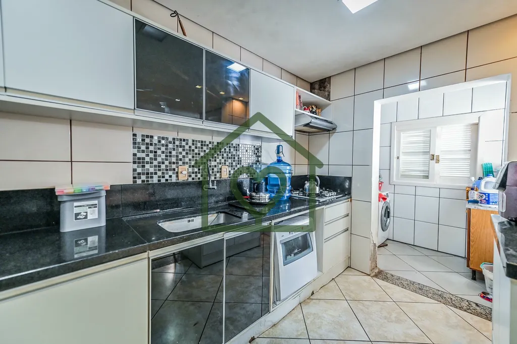 Imagem Sobrado com piscina, espaço gourmet completo e vista panorâmica ? oportunidade imperdível! 
 
Exc...