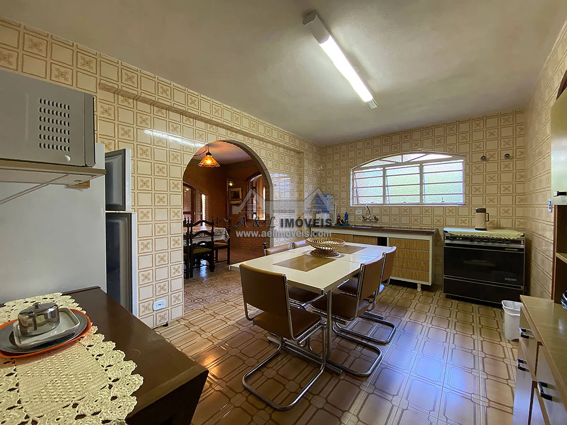 Imagem Casa à venda em Campos do Jordão - Em estilo rústico de tijolinho avista