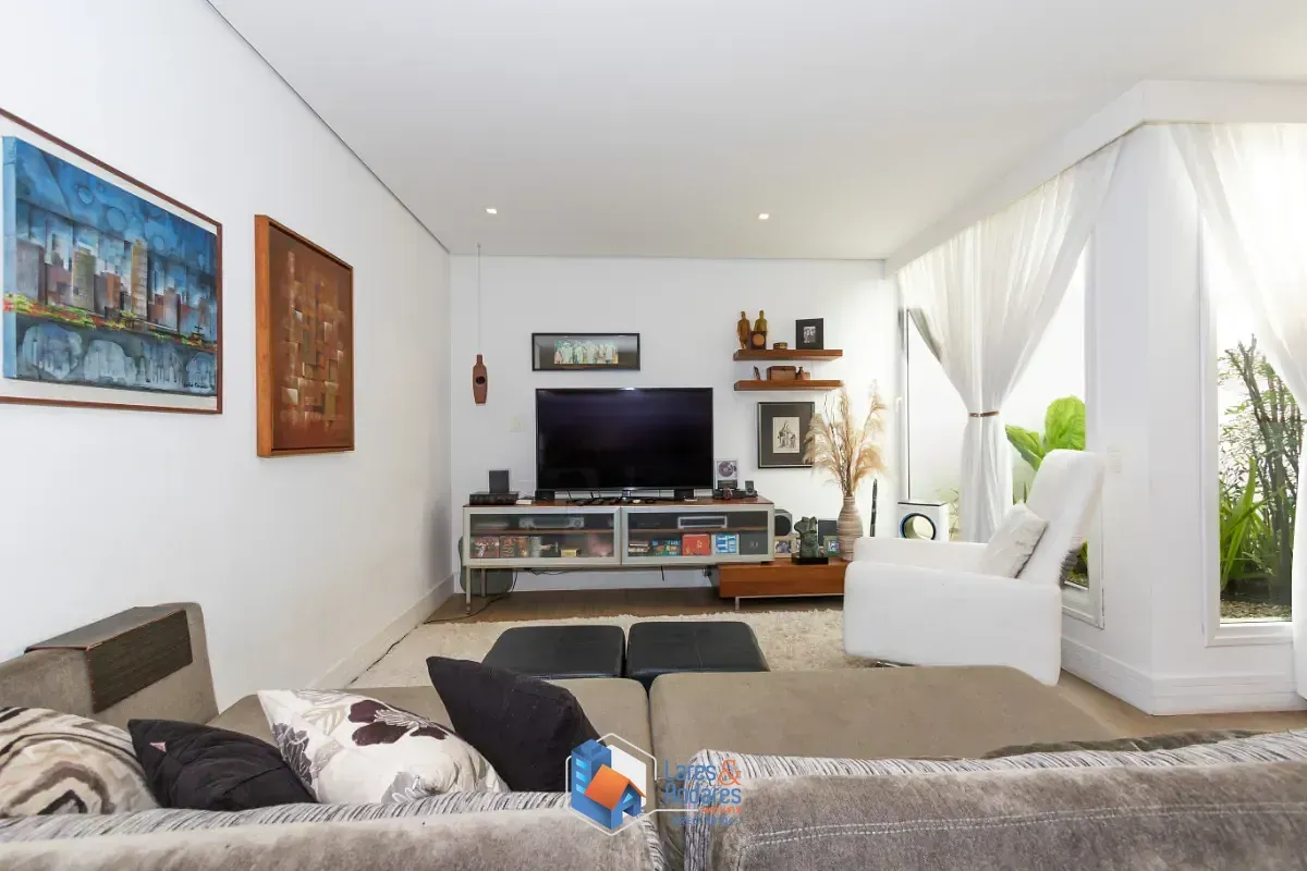 Imagem Casa no condomínio Las Cumbres para venda com 4 quartos, sendo 4 suítes, 513m²