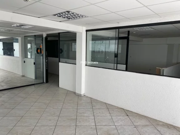 Imagem Prédio comercial com 1000m² no Alto da Lapa.