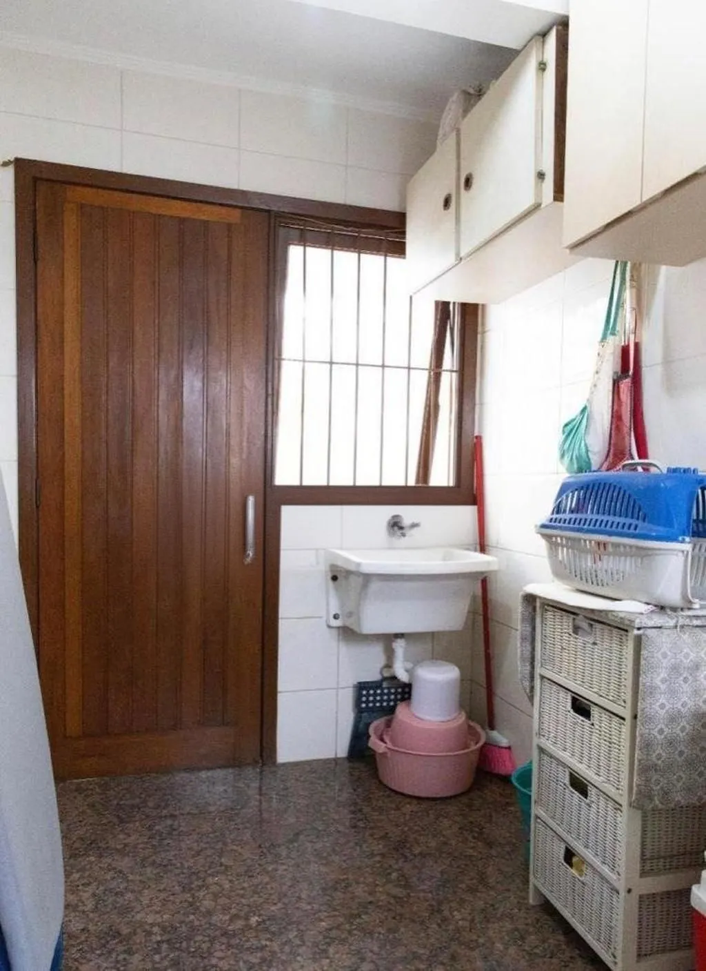Imagem Casa de 3 dormitórios à venda no Bairro, Jardim do Salso - Porto Alegre