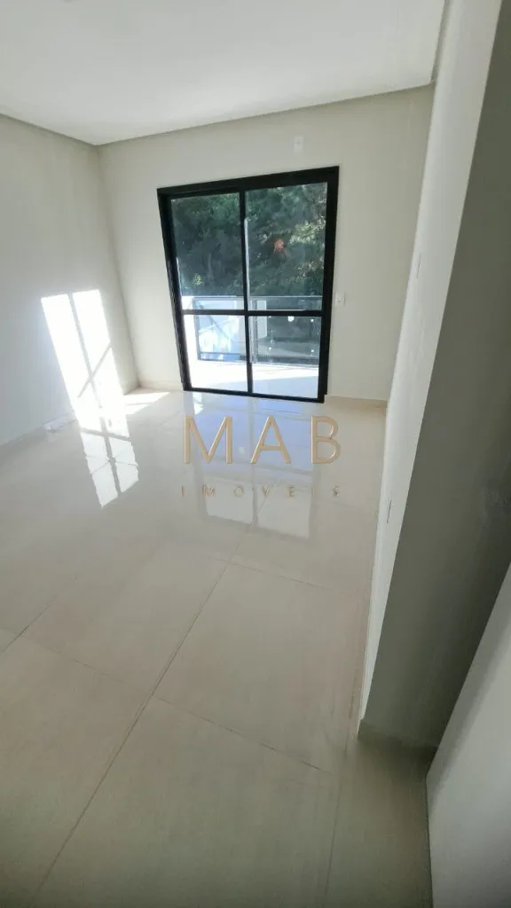 Imagem Casa Geminada de Alto Padrão à Venda em Ótima Localização na Praia de Ingleses - Florianópolis/SC!