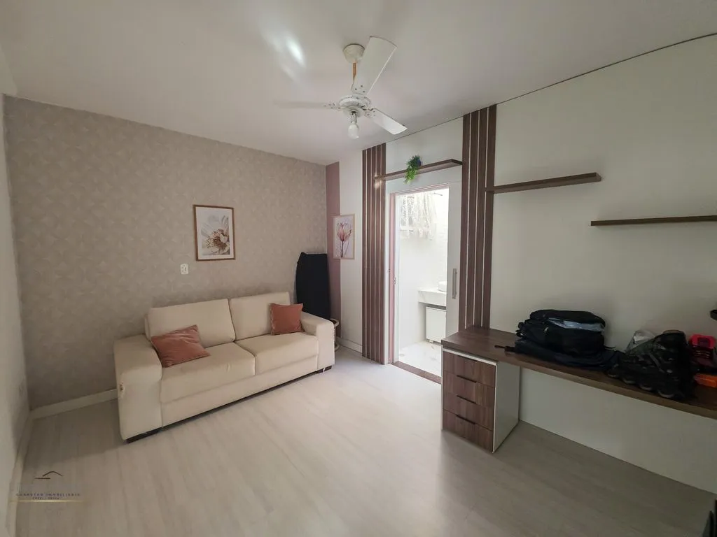 Imagem Casa com piscina, área gourmet a venda próximo ao centro de Poços de Caldas - MG