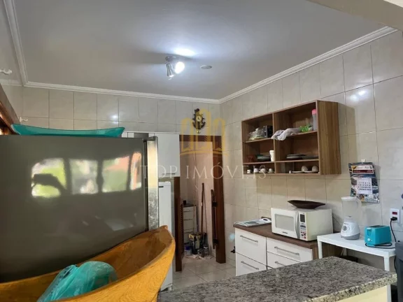 Imagem Maravilhosa casa tres dormitórios piscina espaço gourmet em condominio fechado