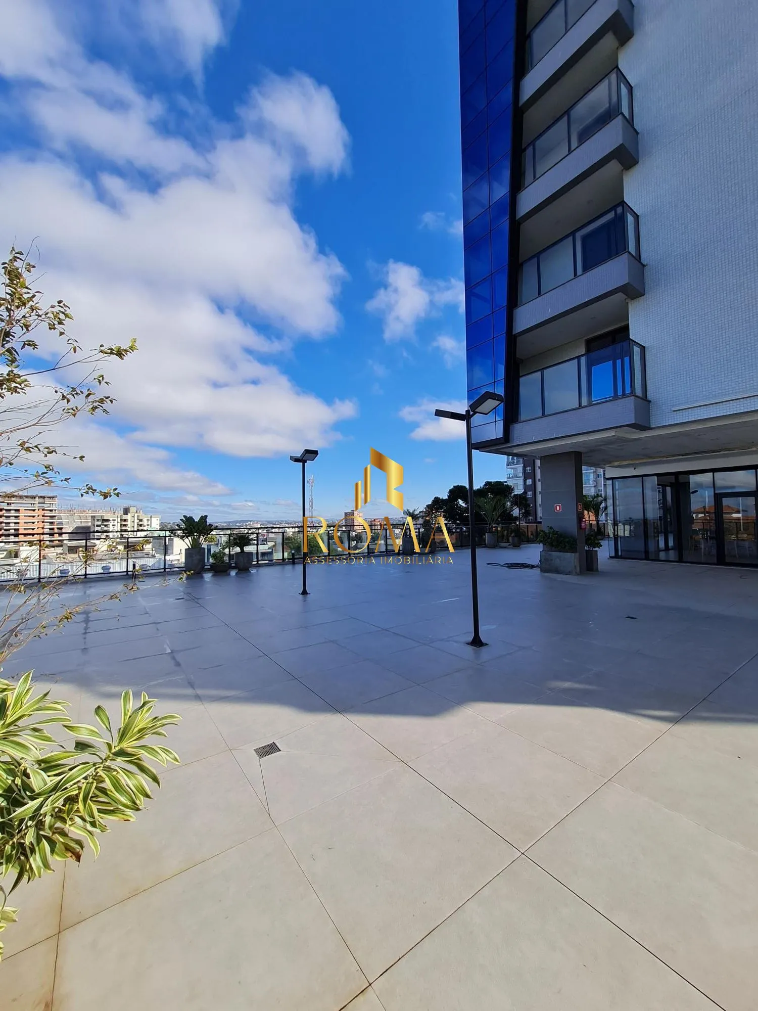 Imagem COBERTURA NOVA- PRÉDIO ALTO PADRÃO