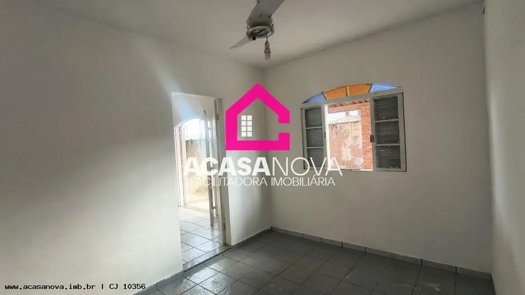 Imagem Casa para Venda em Maricá, Chácaras de Inoã, 2 dormitórios, 2 banheiros, 1 vaga