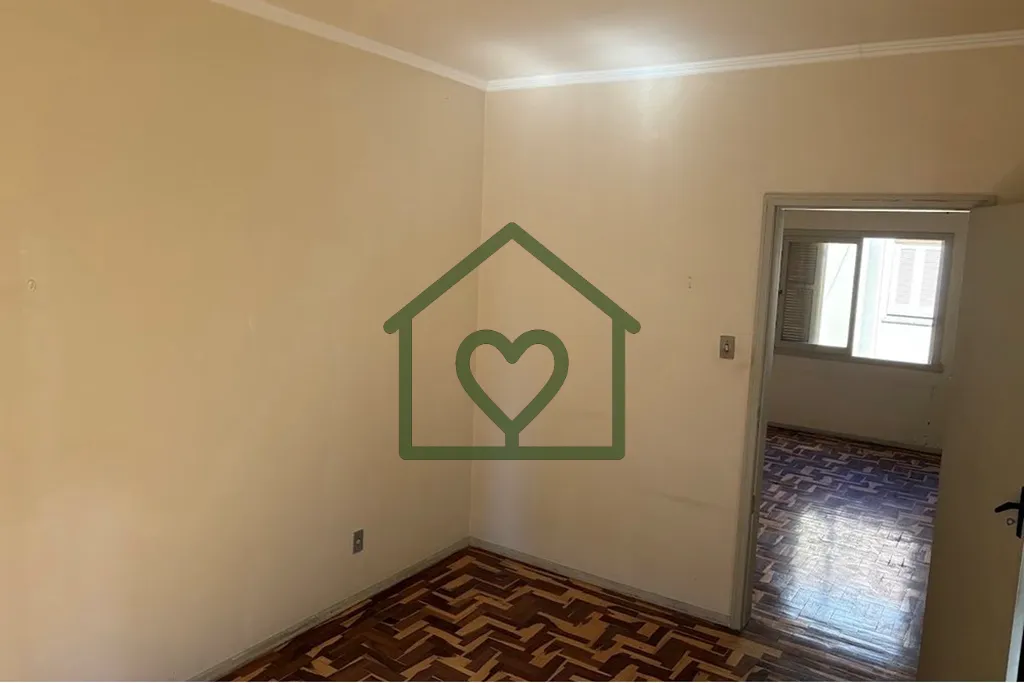 Imagem Apartamento no terceiro pavimento, em ótimas condições de conservação, com sala e dormitório a...