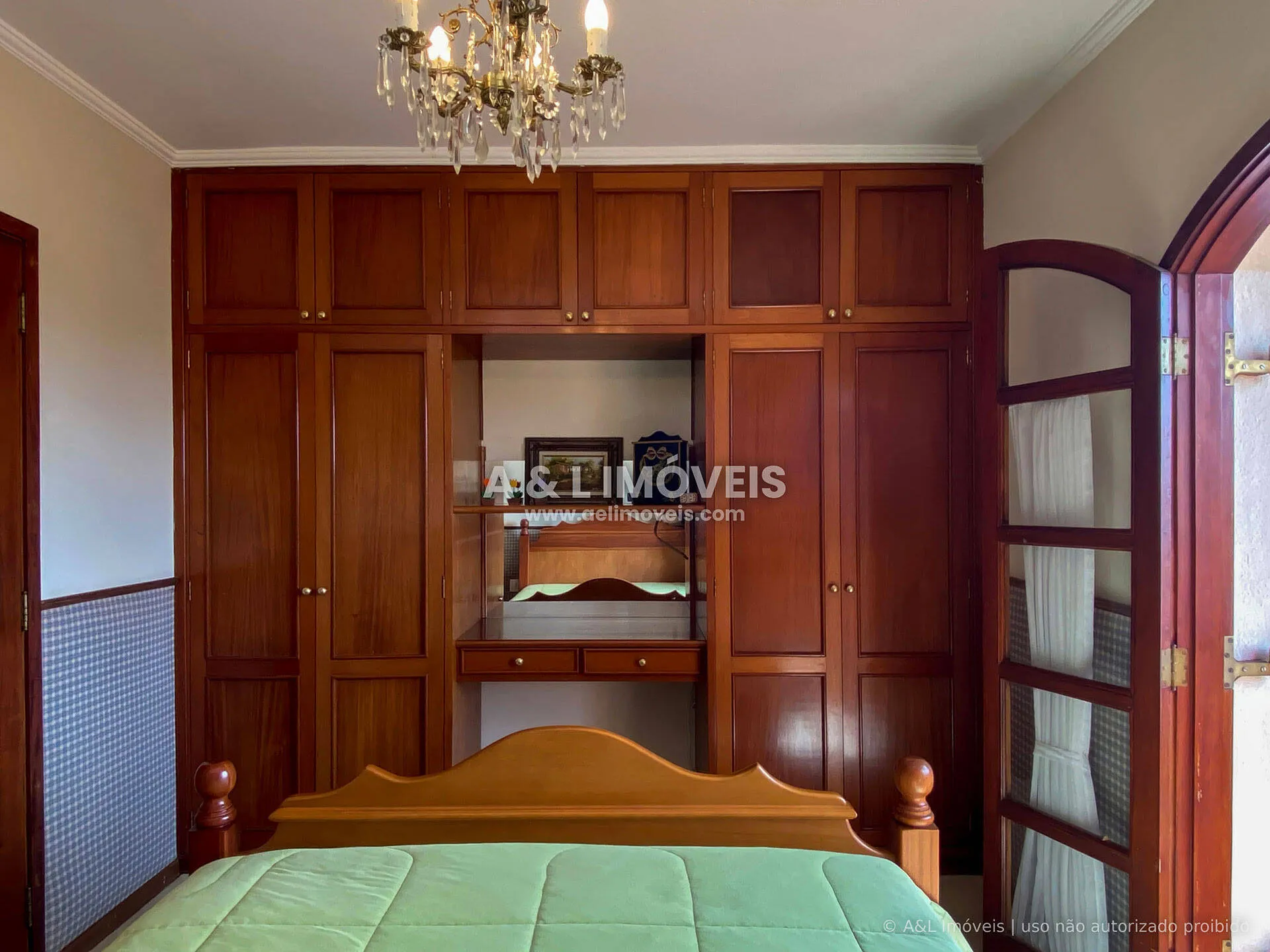 Imagem Duplex à venda em Campos do Jordão com 4 suítes e 232 m²