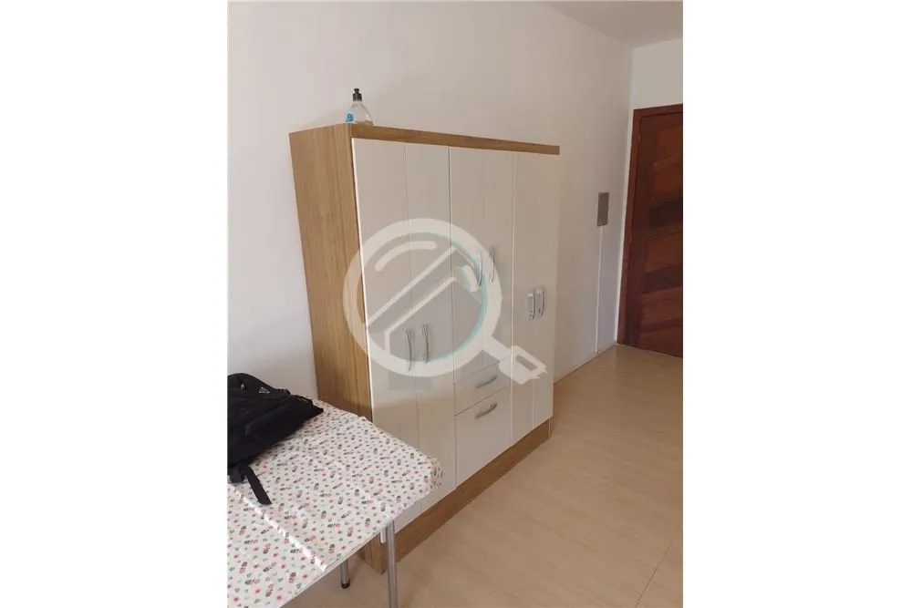 Imagem Apartamento, bem localizado. A 80m da Avenida Bento Gonçalves, e 100m da 3ª Perimetral, nas quais ...