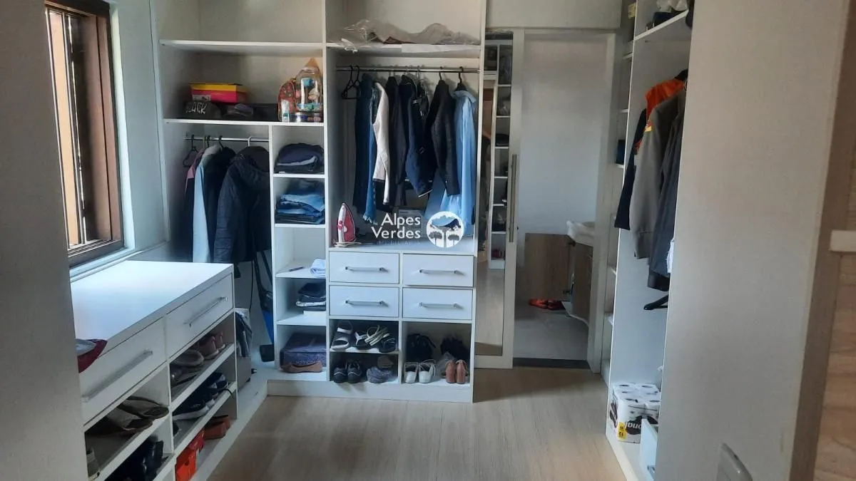 Imagem Vende-se casa em Gramado no bairro Carniel a 8 minutos da Rua Coberta