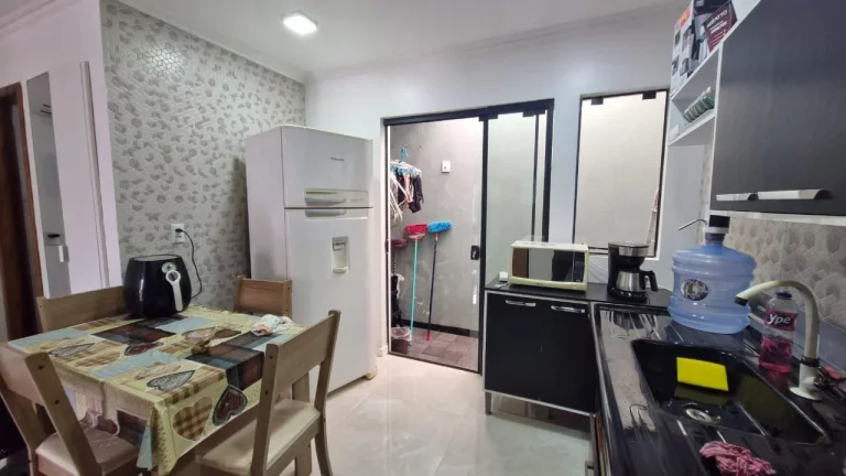 Imagem Encantadora Casa (Kitnet) à Venda no Bairro Encantada, Garopaba-SC