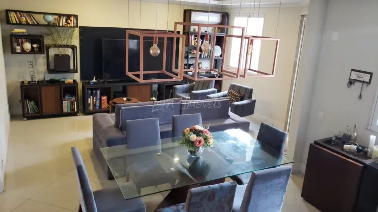 Imagem Residência Colonial de Luxo com Piscina e Espaço para Jogos