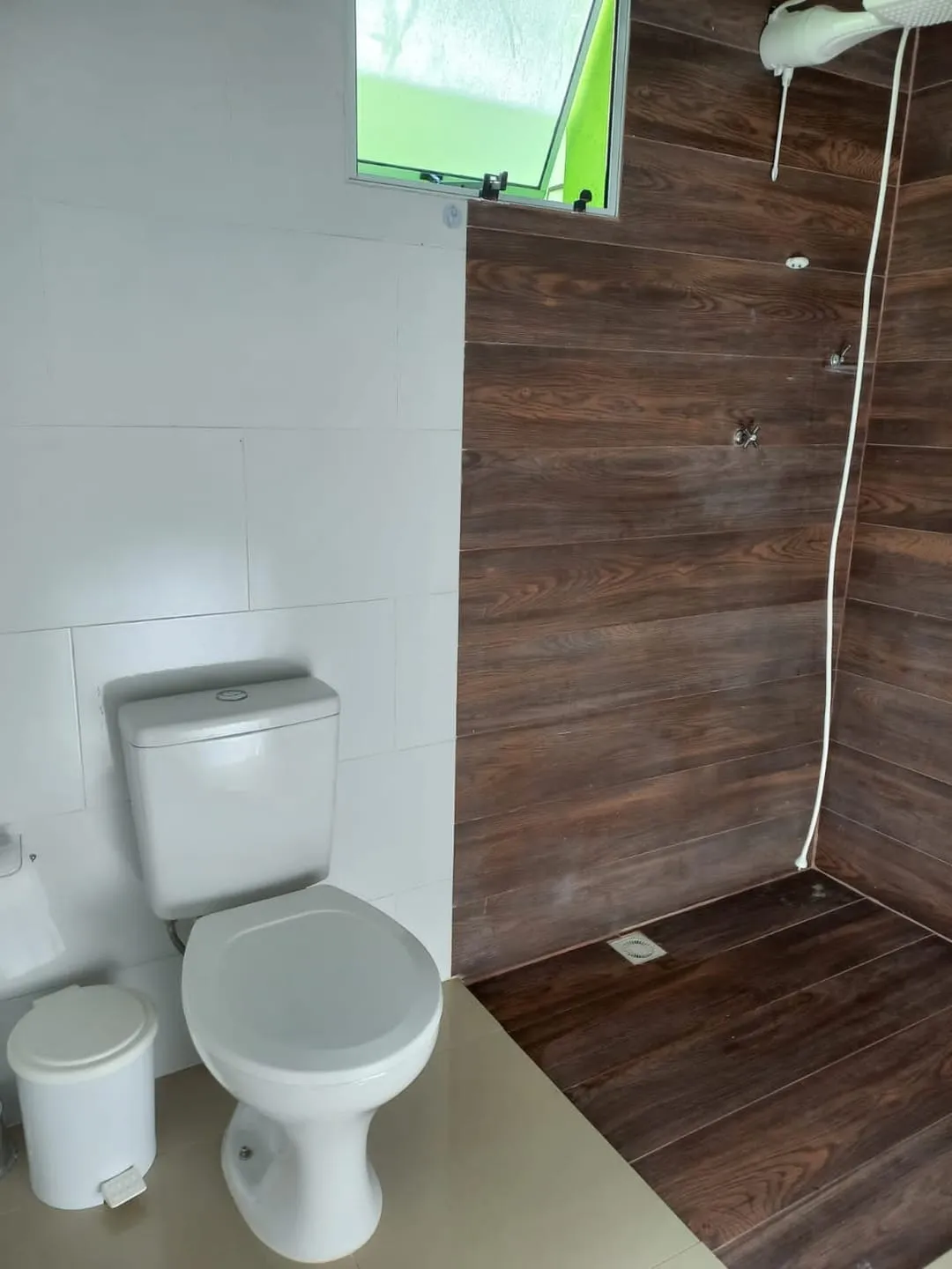 Imagem Casa à venda 2 Quartos, 1 Suite, 2 Vagas, 120M², Res. Santa Clara, Pindamonhangaba - SP