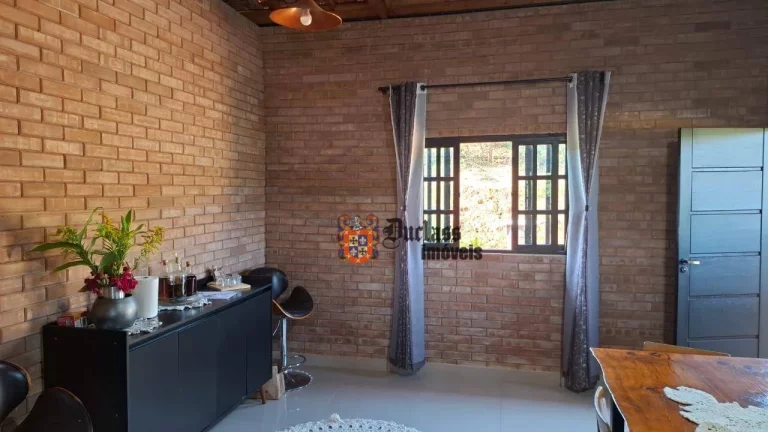 Imagem Chácara com 2 dormitórios à venda, 5938 m² por R$ 550.000 - Cambuí - Cambuí/MG