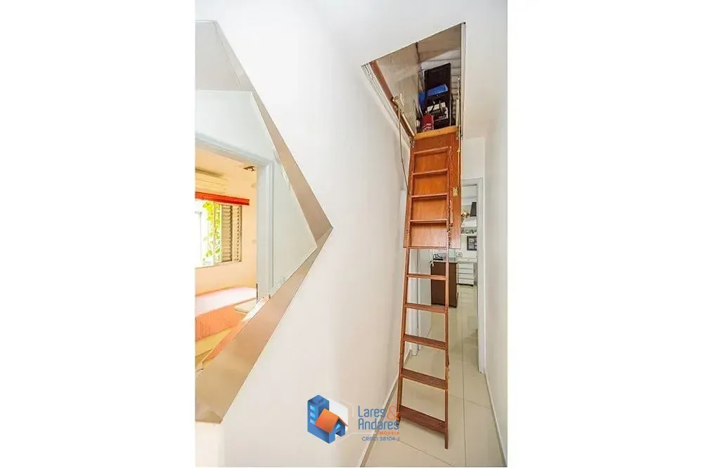 Imagem Casa à venda 5 Quartos 1 Suite 2 Vagas 231M² Bosque da Saúde São Paulo - SP