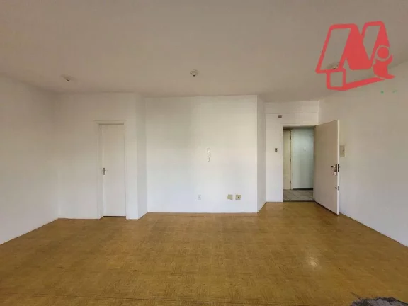 Imagem Sala de frente próxima ao Hospital de Clínicas