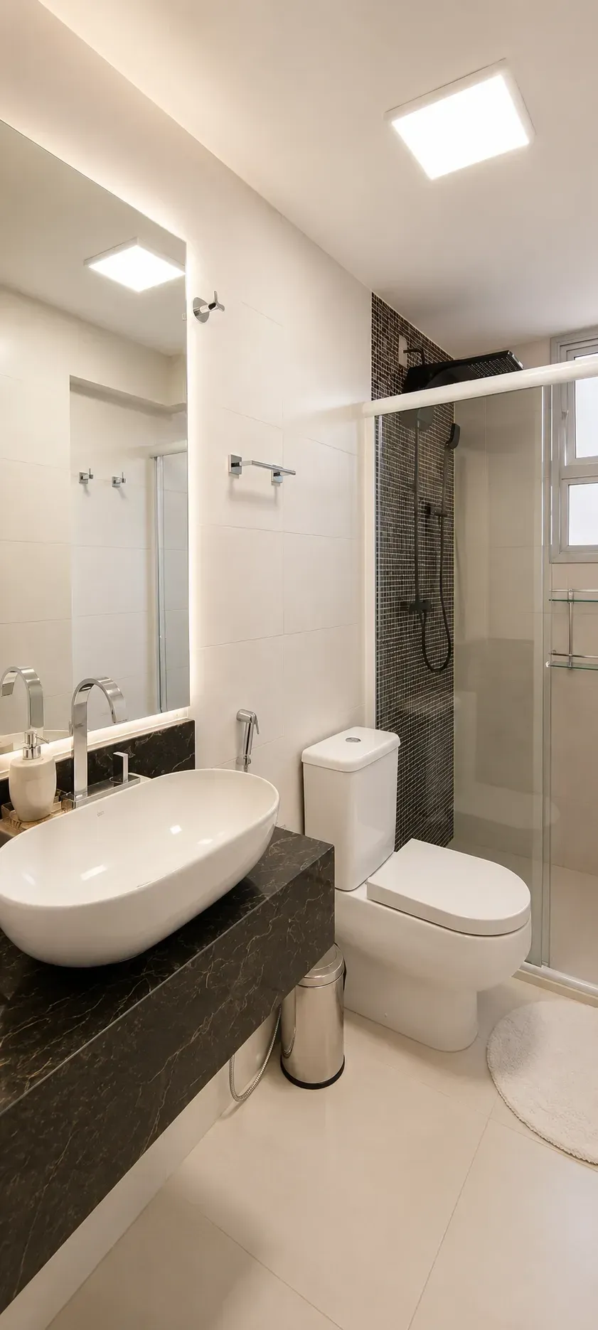 Imagem Apartamento com 2 Quartos à Venda, Locação ou Temporada, 72 metros em Centro - Florianópolis
