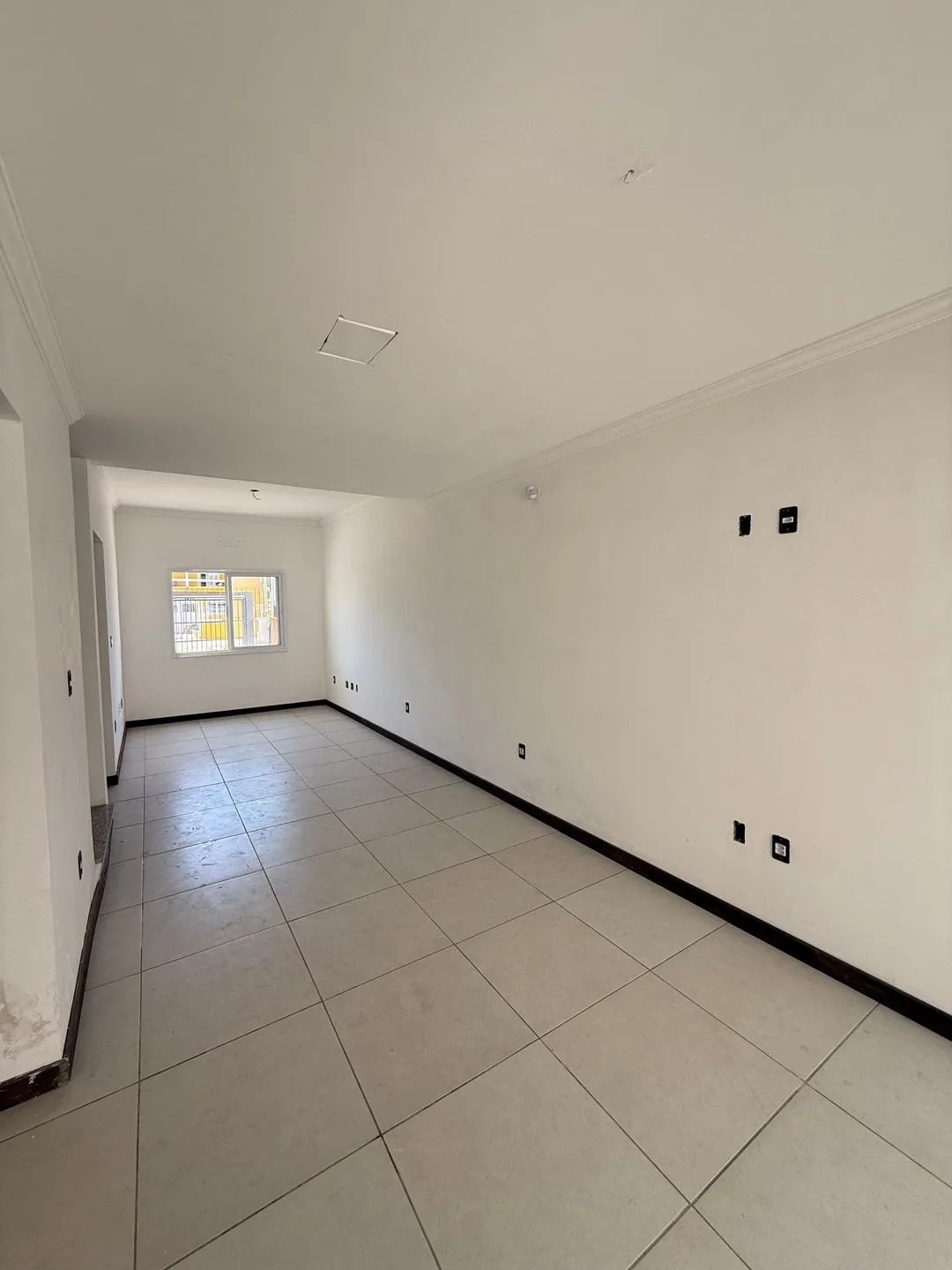 Imagem Casa à venda em Porto Alegre, Camaquã, com 3 quartos, 230m2