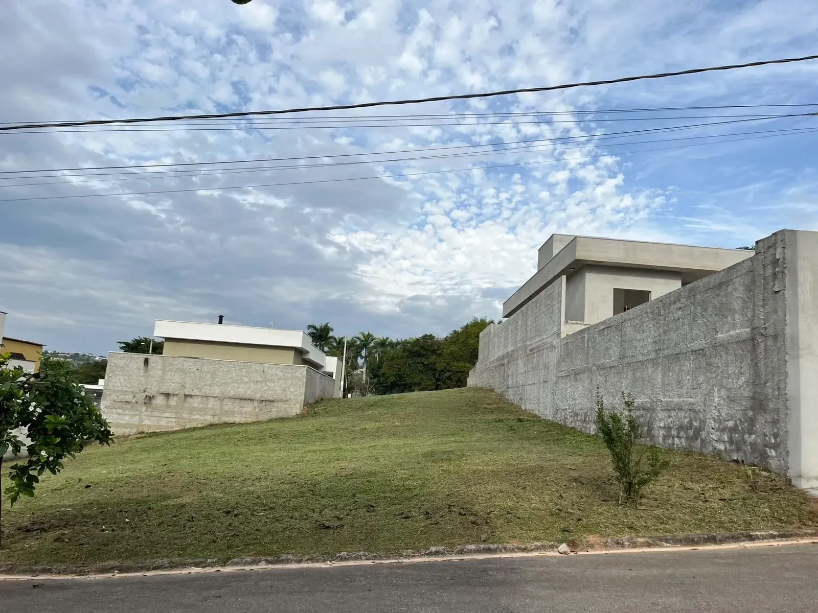 Imagem Terreno em Condomínio à Venda, 275 m² em Morada dos Nobres - Taubaté