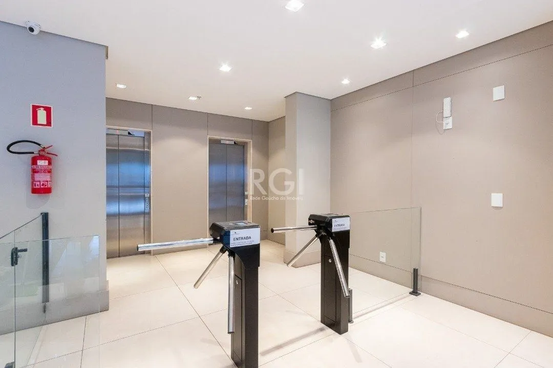Imagem Conjunto/Sala para Venda - 70.83m², 0 dormitórios, São João