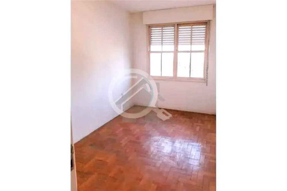 Imagem Apartamento de 2 dormitórios, sala, cozinha, área de serviço, banheiro...de frente com vista defi...