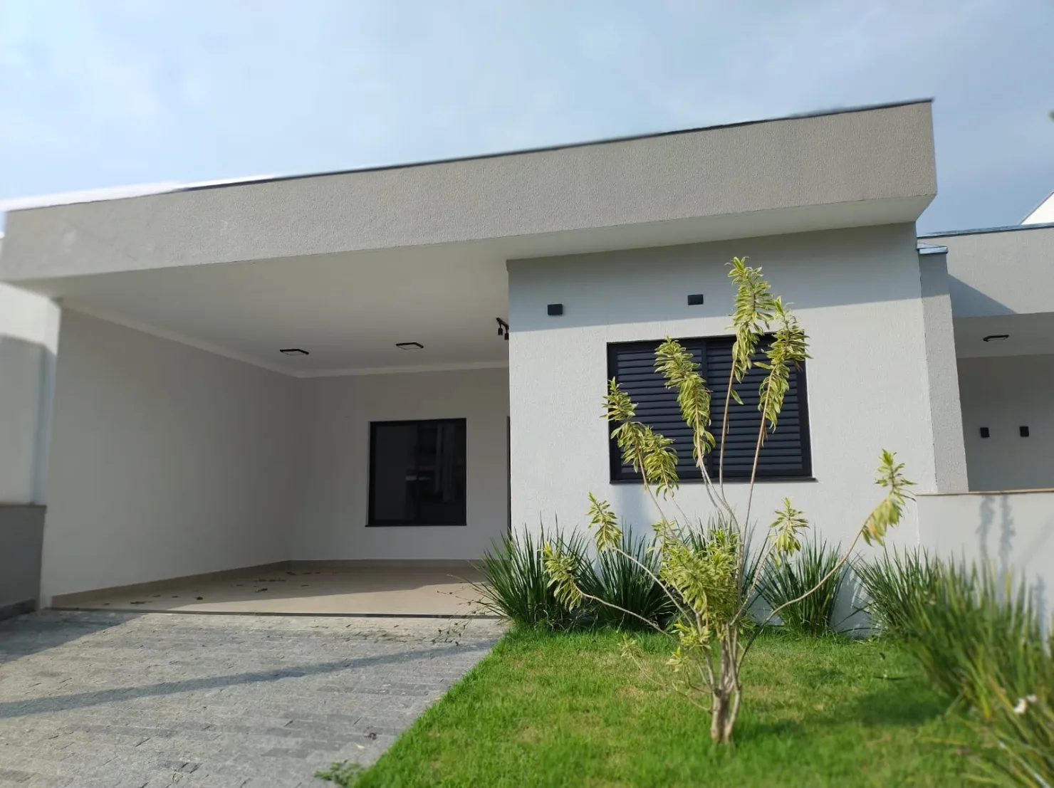 Foto do imóvel Casa à venda 3 Quartos, 1 Suite, 2 Vagas, Residencial Vila Romana, Pindamonhangaba - SP