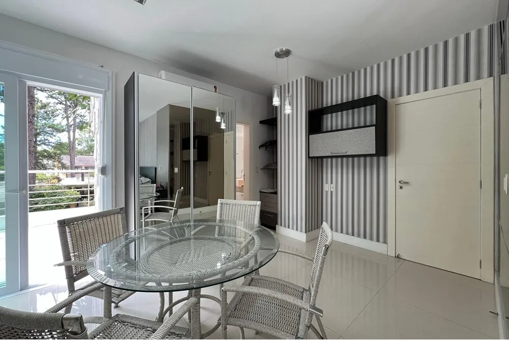 Imagem Casa de condomínio à venda em Xangri-Lá, Praia de Atlântida, com 4 quartos, 405m2