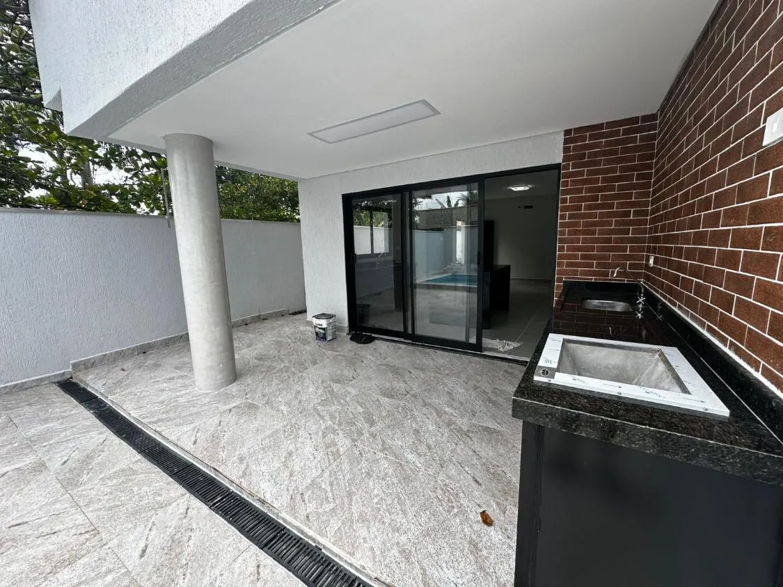 Imagem CASA NOVA COM PISCINA, 03 DORMITÓRIOS E ACEITA FINANCIAMENTO BANCÁRIO NO CIBRATEL II EM ITANHAÉM
