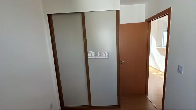 Imagem Apartamento à venda no Condomínio Residencial Aguas Cristalinas, em Uberaba - 2 dormitórios, móveis planejados, piscina e portaria 24H