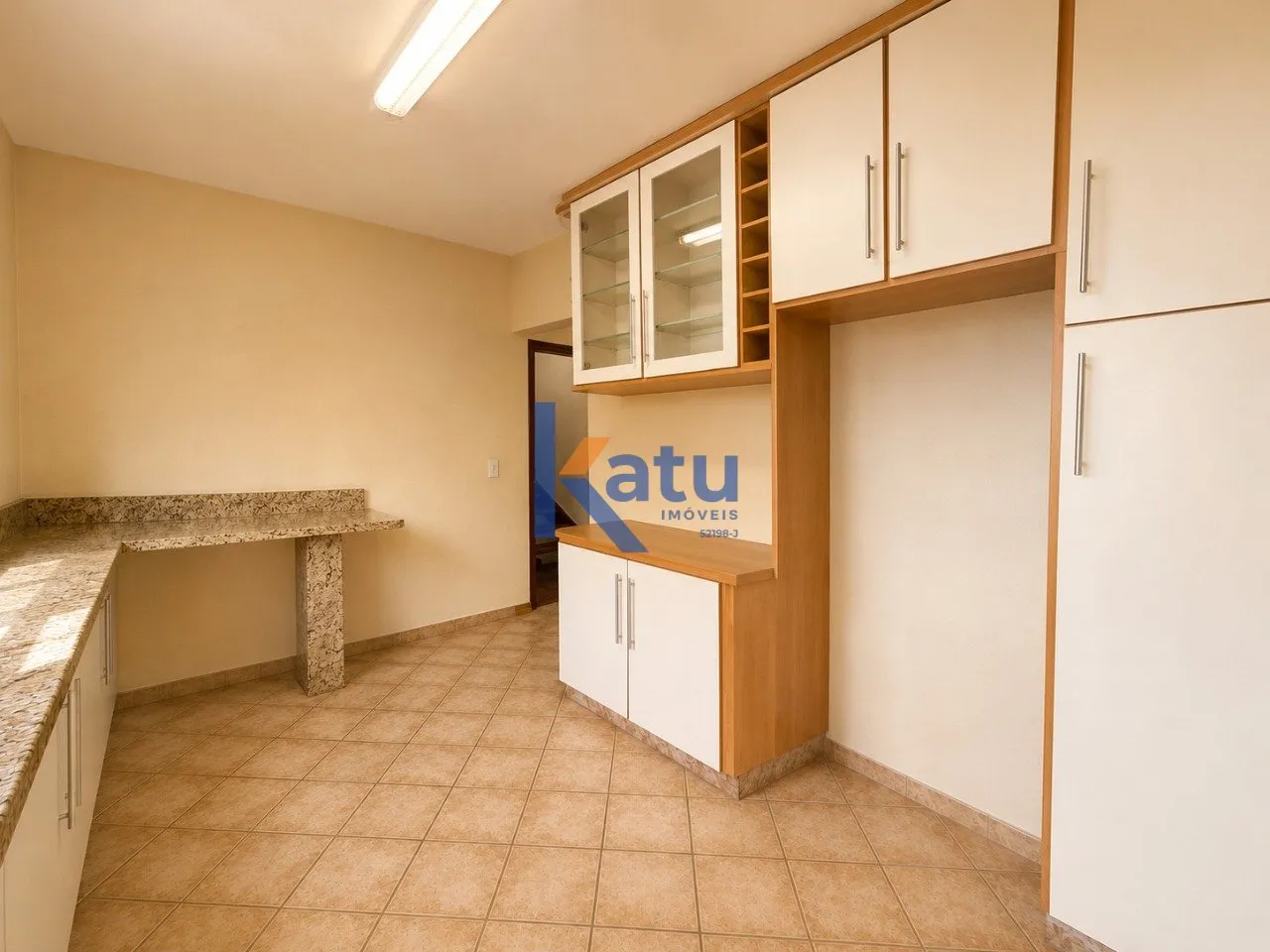 Imagem CHÁCARA PARA VENDA EM JUNDIAÍ/SP

Esta chácara possui um terreno de 1.000 m² e área construída...