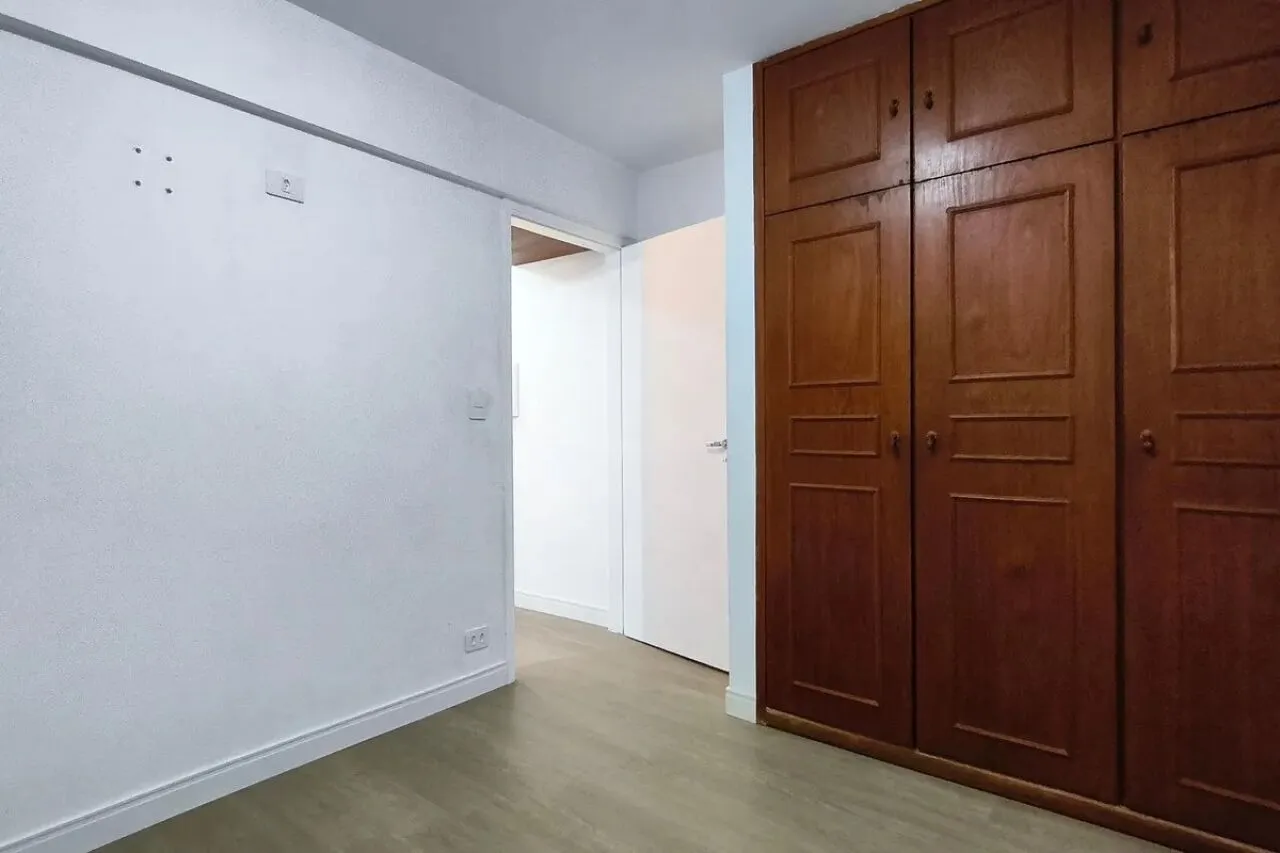 Imagem Apartamento Compacto com Vaga e Portaria 24h no Edifício Camboriú.