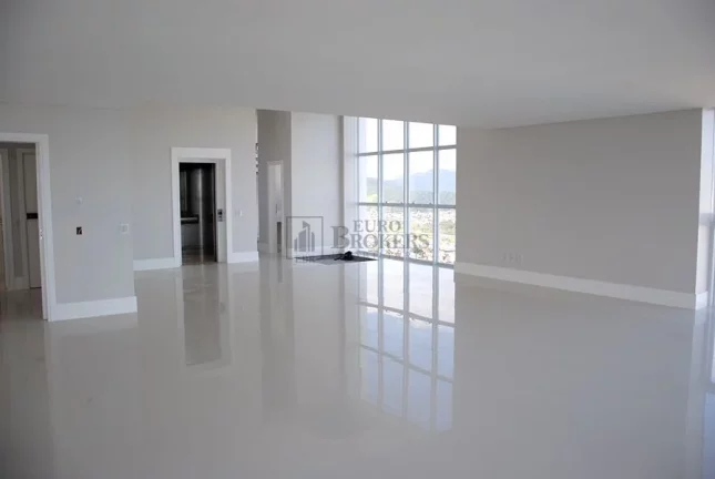 Imagem Cobertura duplex frente mar em Balneário Camboriú.