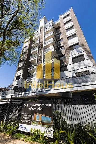 Imagem Localizado no Juvevê, um dos bairros mais valorizados de Curitiba, o Terrasse Normandie possui apar...