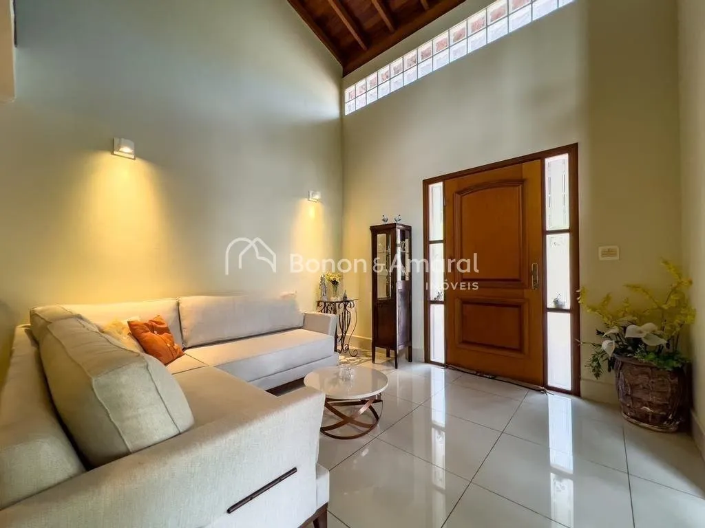 Imagem Casa à venda no Barão do Café com 3 suítes e amplo terreno